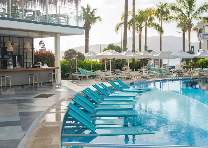 Casa De Maris & Adult Only 16 Hotel 5*