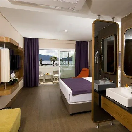 ホテル Casa De Maris & Adult Only 16 マルマリス